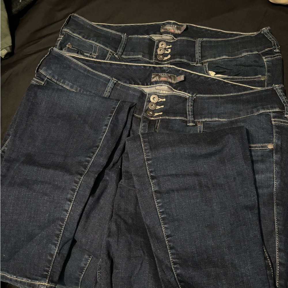 2 pairs Torrid Dark wash jeggings 20R